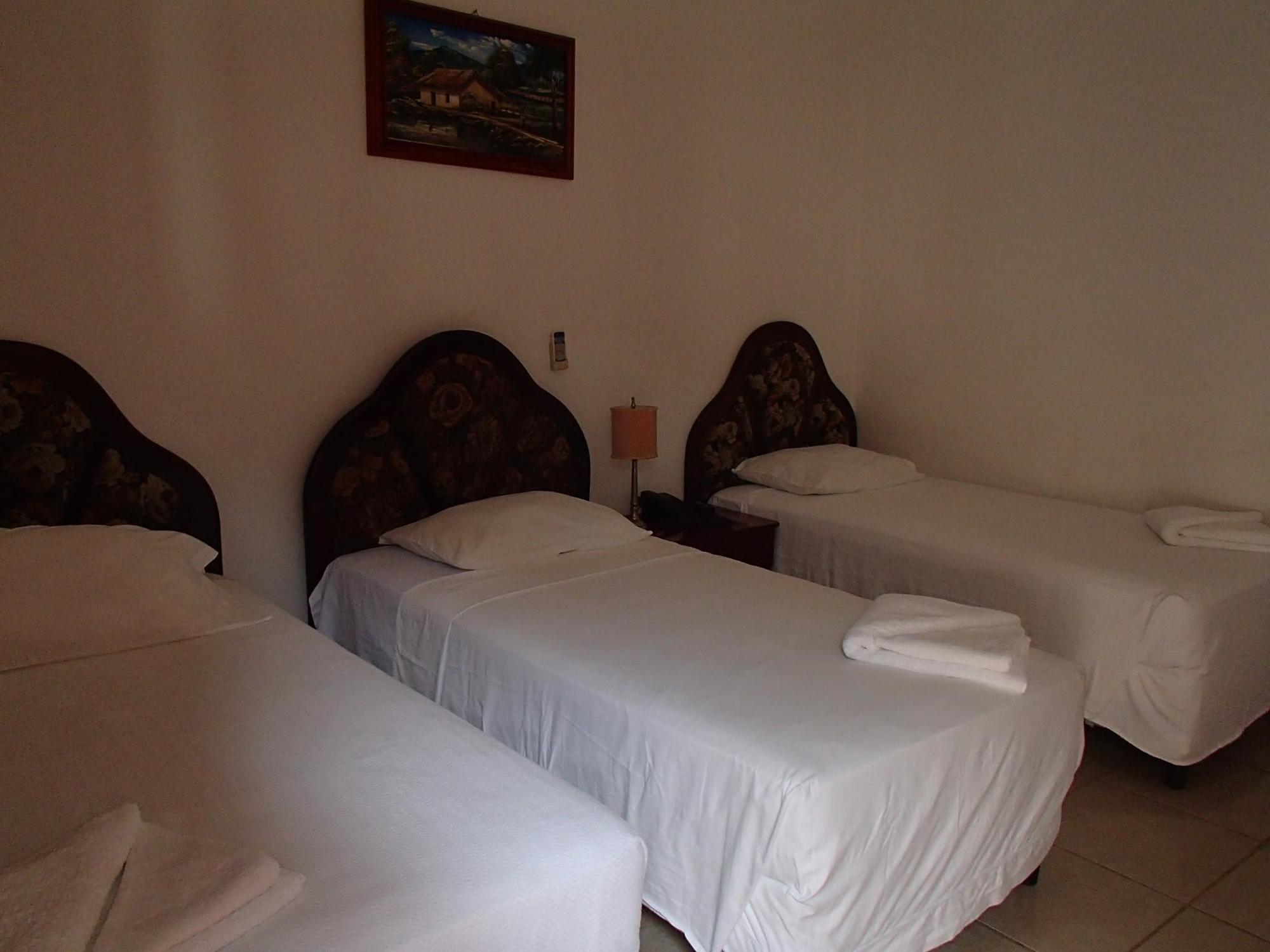 Hotel Brial Plaza Манагуа Екстериор снимка